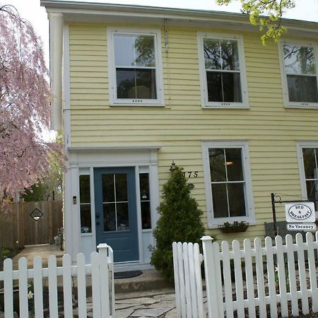 Queen Regent Bed & Breakfast Niagara-on-the-Lake Exterior photo